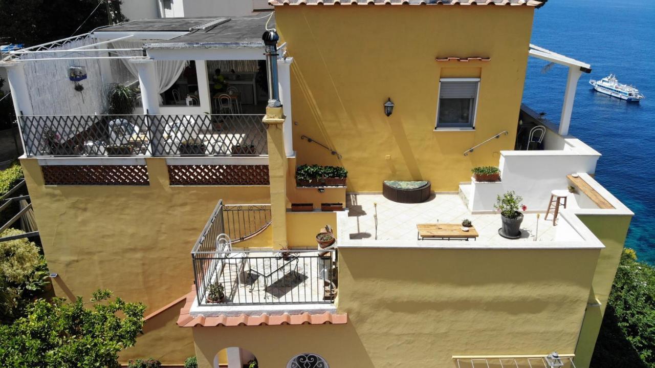 B&B Punta Vivara Капри Екстериор снимка