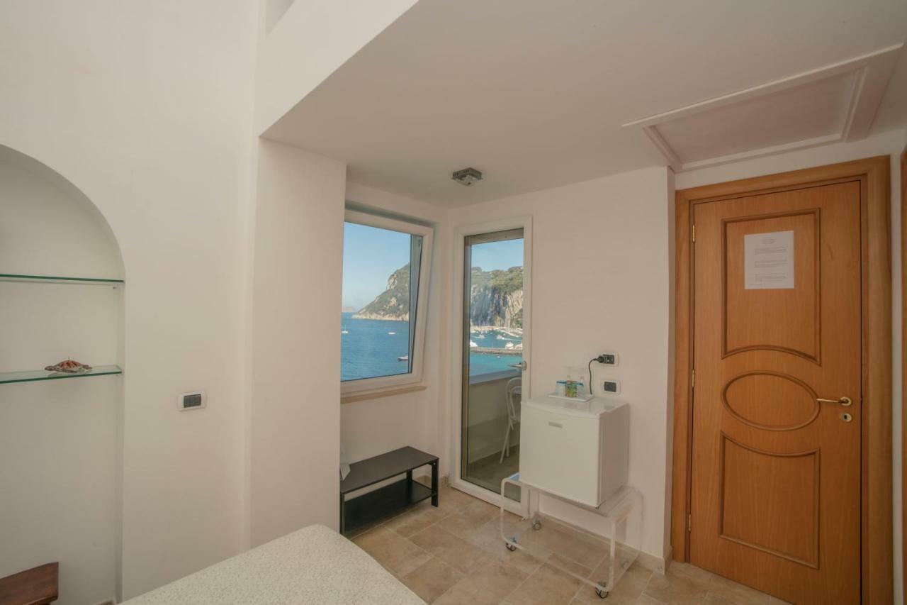 B&B Punta Vivara Капри Екстериор снимка