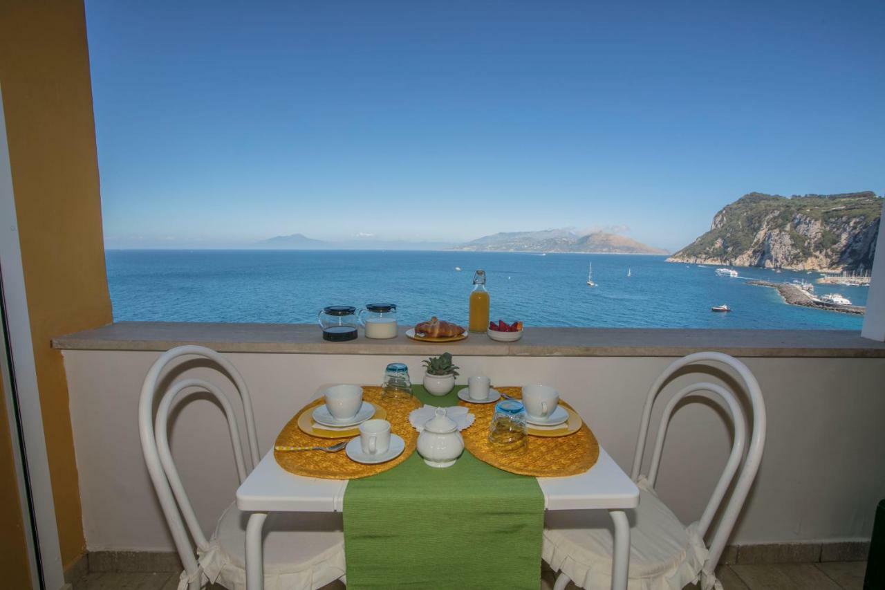 B&B Punta Vivara Капри Екстериор снимка